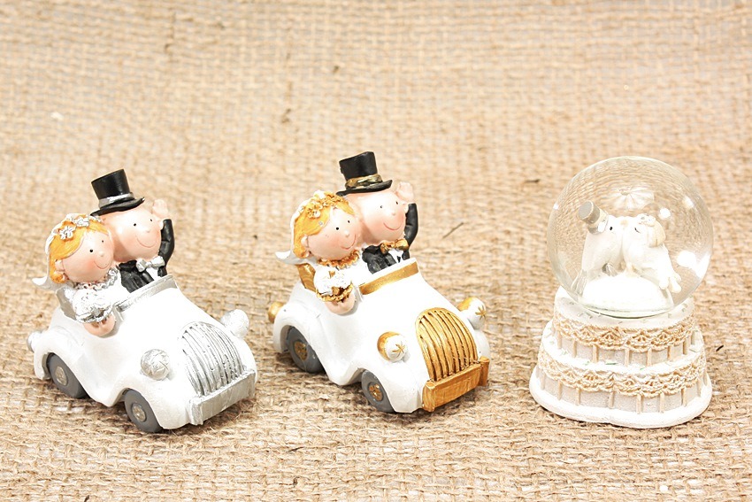 Bride&Groom in Car